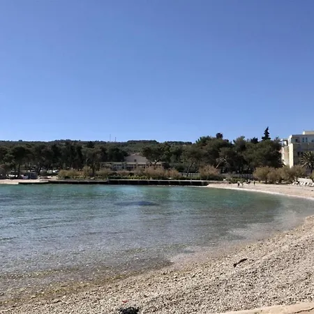 Louis - 250m To The Apartment Supetar