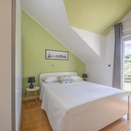 Apartman Louis *